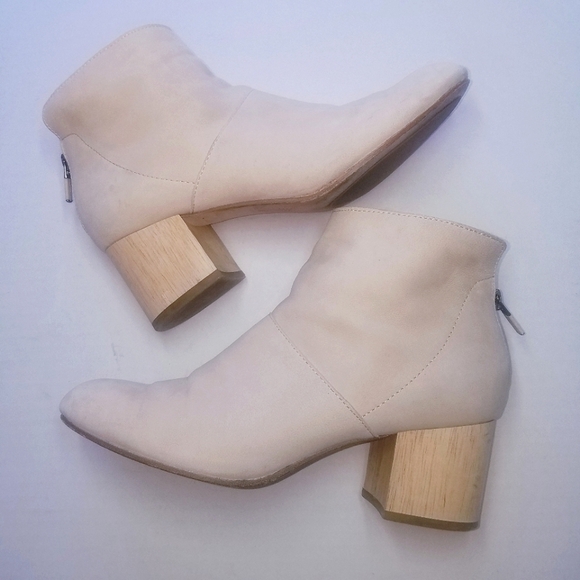 🌸 Eileen Fisher | Suri Suede Ankle Boots, size 8 - Picture 2 of 8